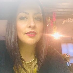 Meet your Posher, Yesika